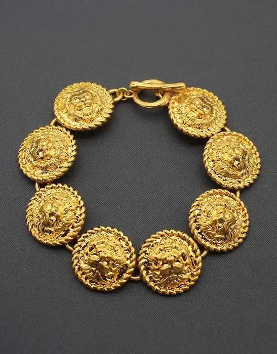 Round Lion Head Golden Jewelry