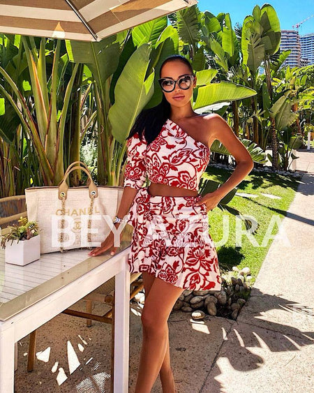 One Sleeve Red Print Top and Skirt Set - BEYAZURA.COM