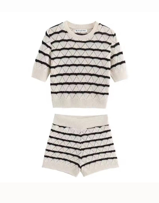 
Knit Striped Micro Shorts With Matching Sweater - BEYAZURA.COM