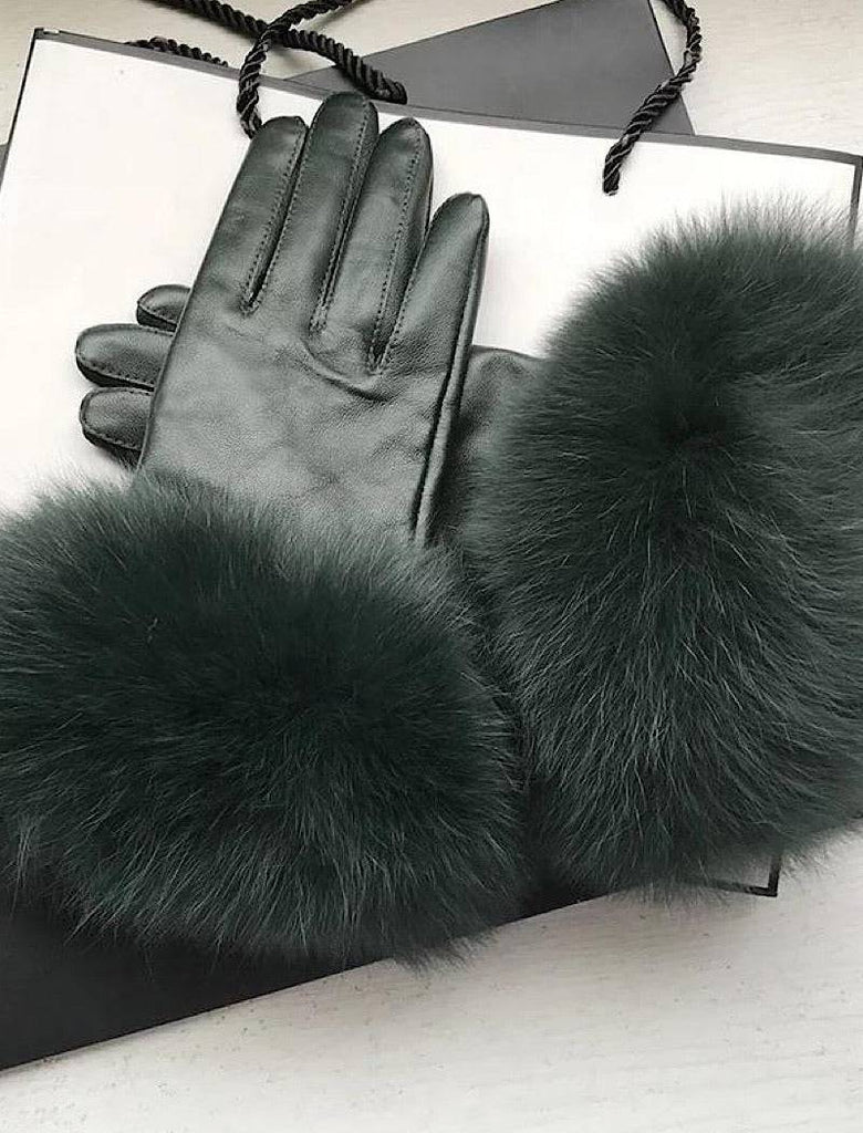 Fox fur online trimmed gloves