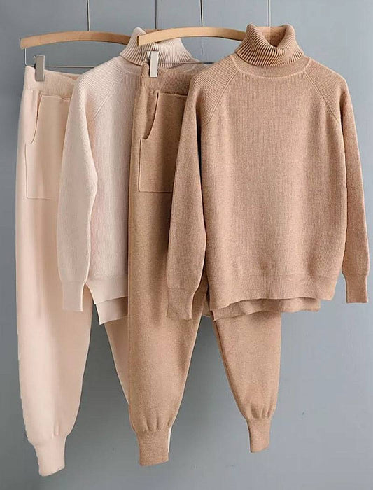 Soft Ribbed Long Sleeve Turtleneck Top and Jogging Pant Co Ord Set - BEYAZURA.COM