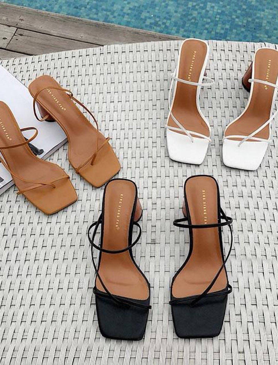 Square toe strappy top sandals